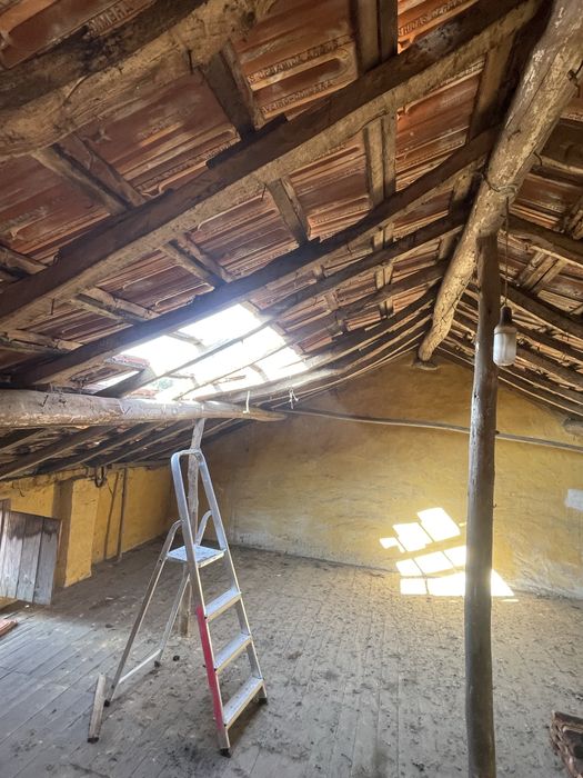 Construcao e reparacao de telhados