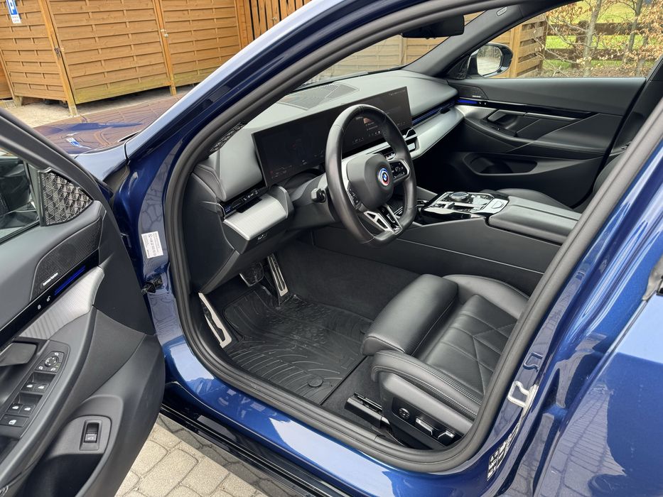 Wynajem Bmw 5xd G-60 Nowy model M-Sport Full wyposażony !!!