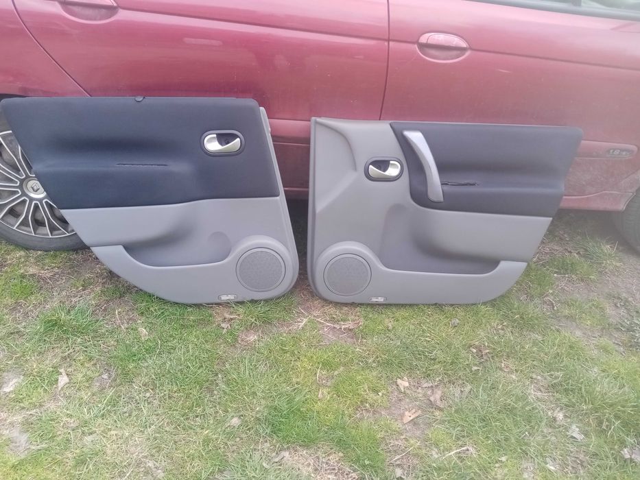 boczki tapicerka z drzwi renault scenic 2