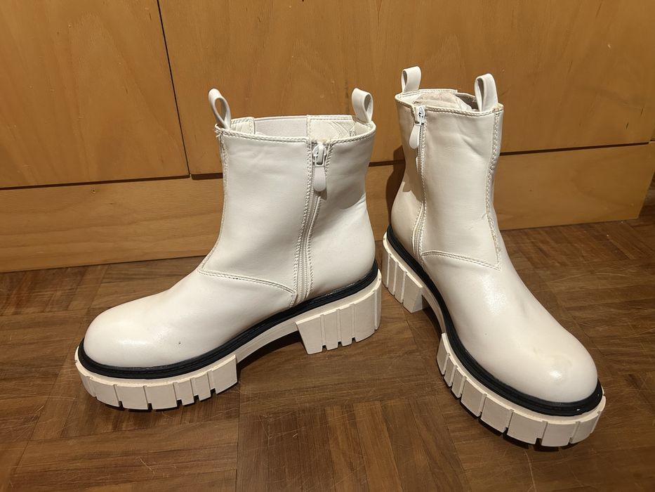 Botas brancas N° 38