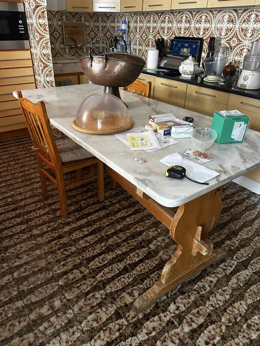 Tampo de mesa de cozinha em marmore
