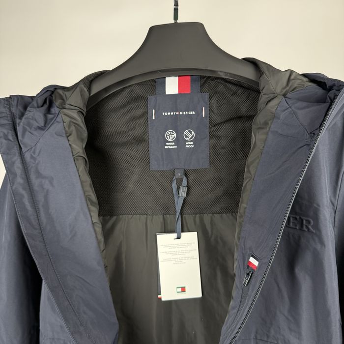 ОРИГІНАЛ! Tommy Hilfiger - легкі водонепроникні вітрозахисні вітровки