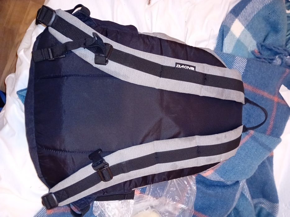 Dakine mochila de costas em óptimo estado