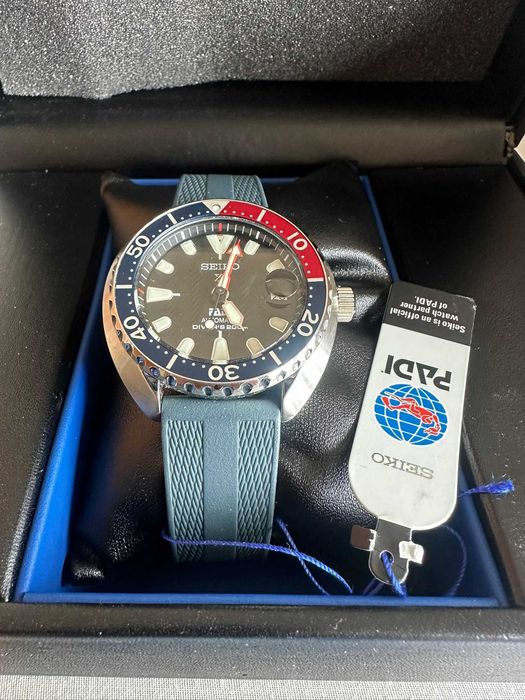 Seiko Prospex PADI Special Edit automático Diver 200m (ref. SRPC41K1)