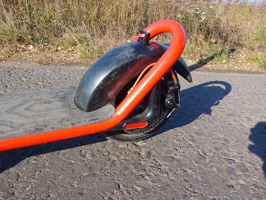 Електросамокат Proove Model Urban App 450W