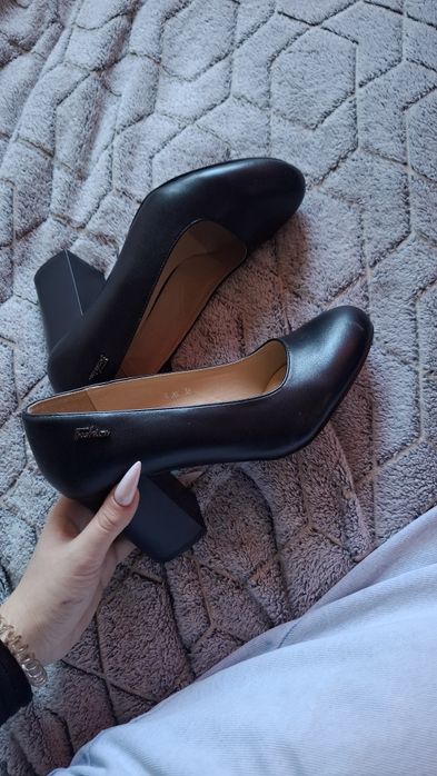 Туфлі жіночі підбори