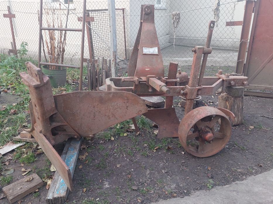 Продам плуг до трахтора