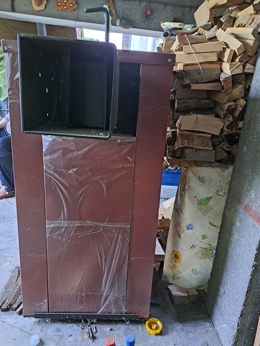 Piec węglowy z ręcznym zasypem