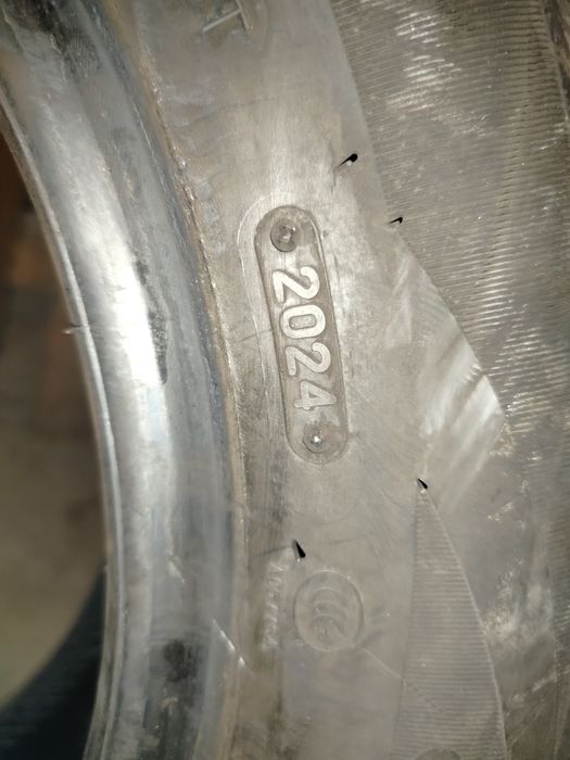 Dwie opony zimowe  185/65 R14 2024 r