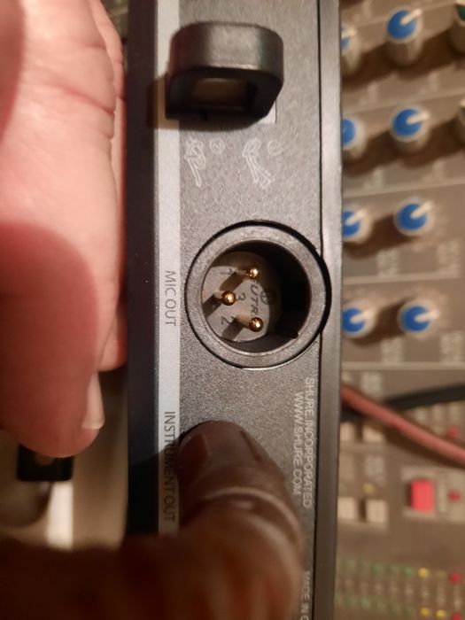 Професійна система SHURE BLX24 Beta SM58A (возможен безнал)