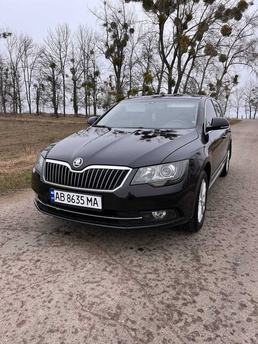 Skoda Superb II FL 2013 р. рестайлінг 1.8 бензин механіка. Автомобіль представницького класу в відмінному технічному стані, гарна комплектація.