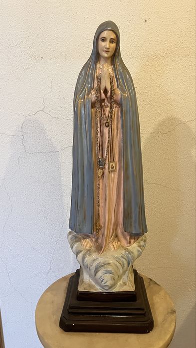 Nossa Senhora de Fátima estátua