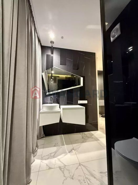 Продам 2к квартиру с дизайнерским ремонтом в ЖК Ривер Парк