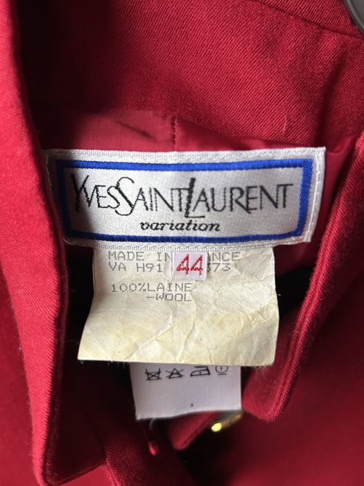 Casaco yves saint laurent vermelho