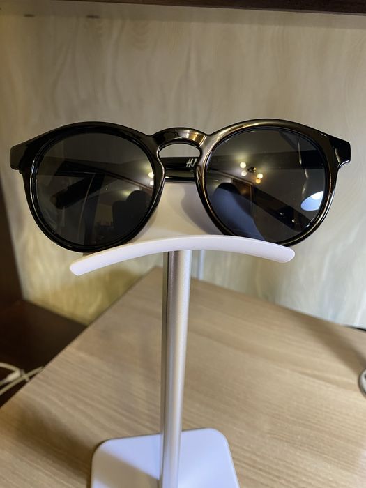 Сонцезахисні окуряри H&M на 10 років