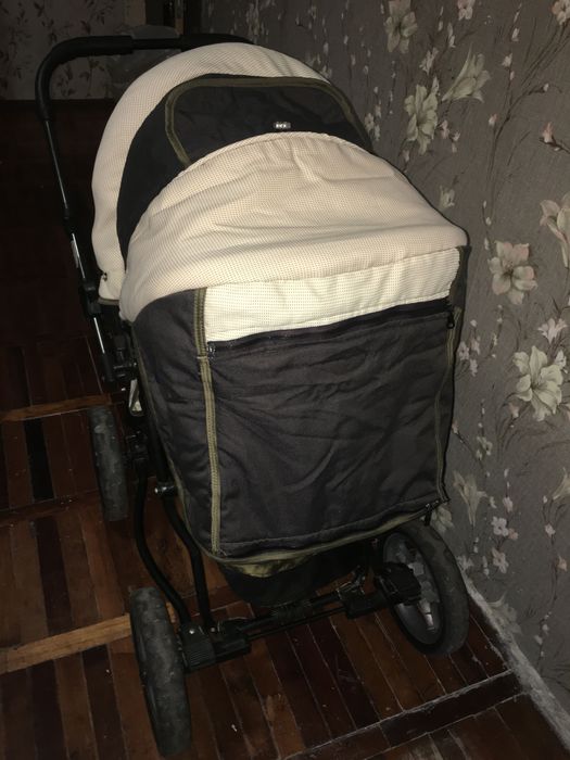 Коляска дитяча, літня