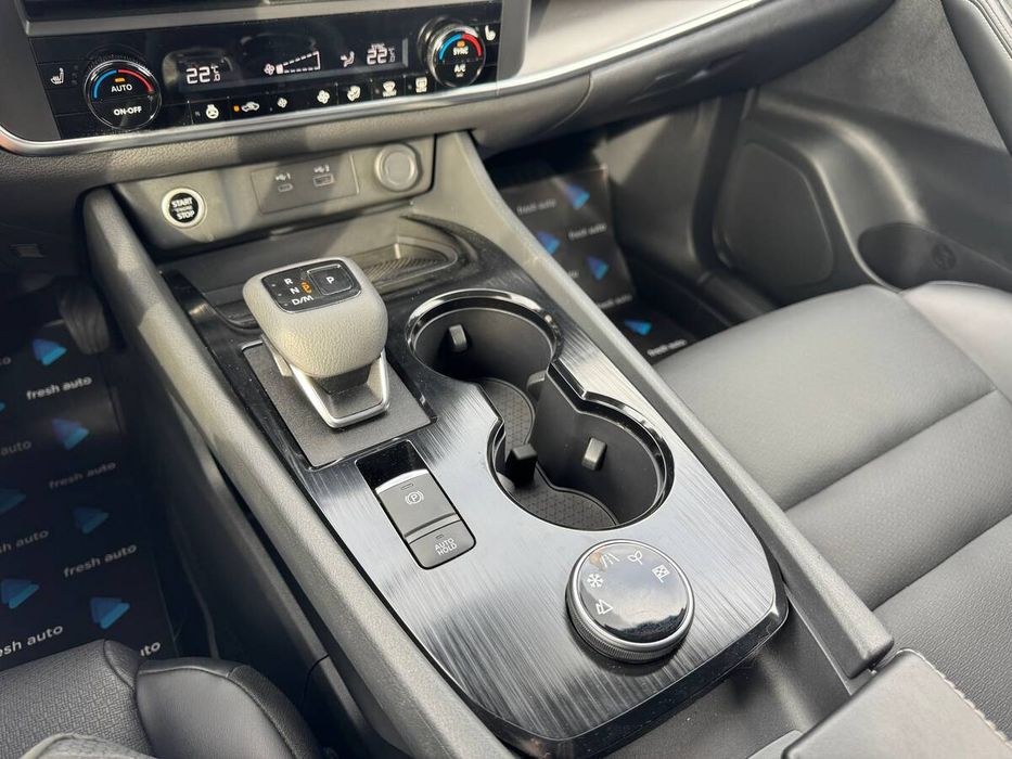 Nissan Rogue 2023 freshauto
