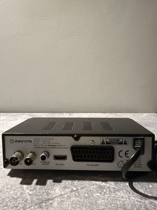 Dekoder Tuner telewizyjny DVB-T2/HEVC Manta DVBT018