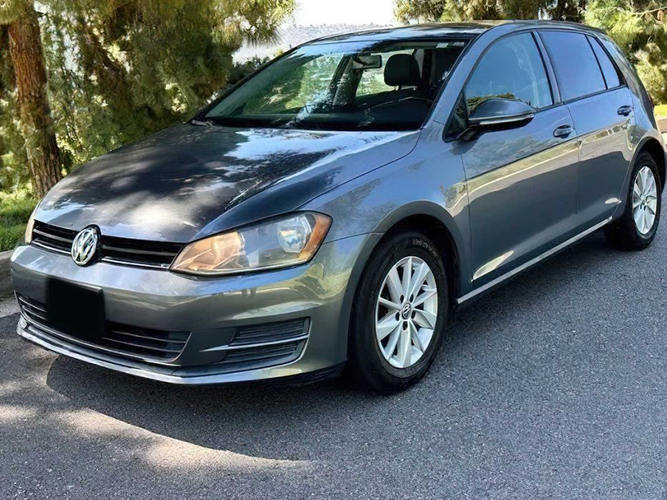 Volkswagen Golf      2015