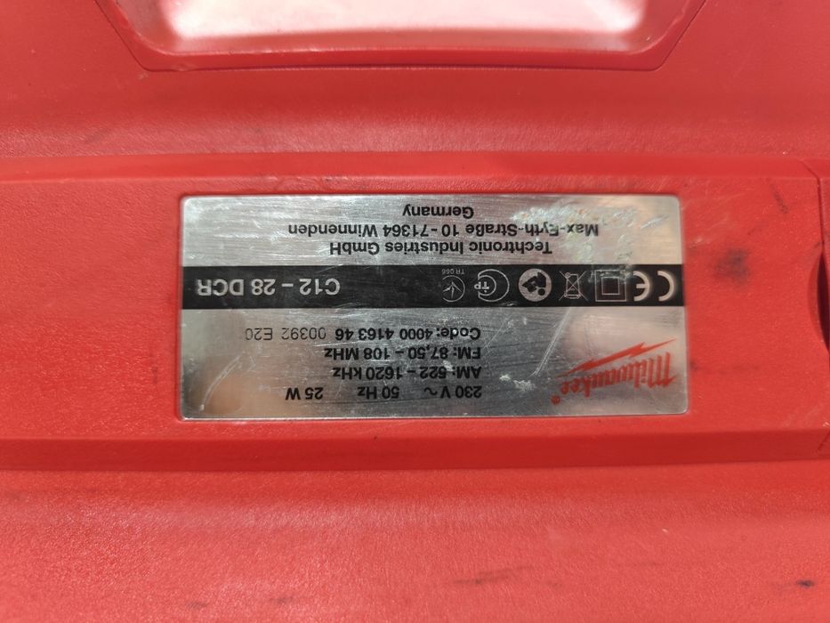 Milwaukee M12- 28 DCR колонка/радіо/ Мілвоке оригінал