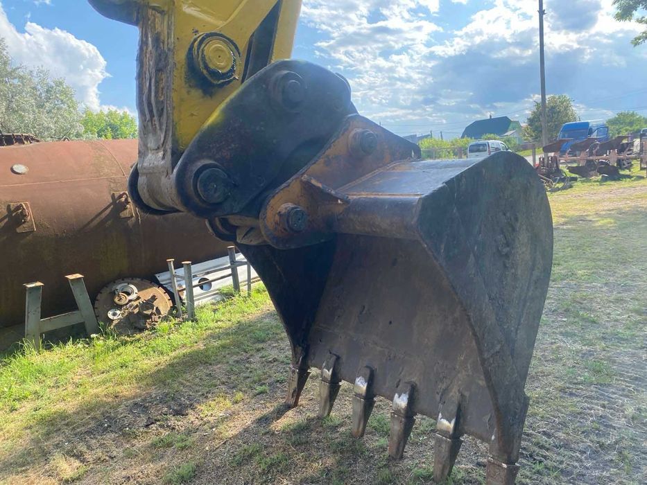 Продам екскаватор KAMATSU PC-210