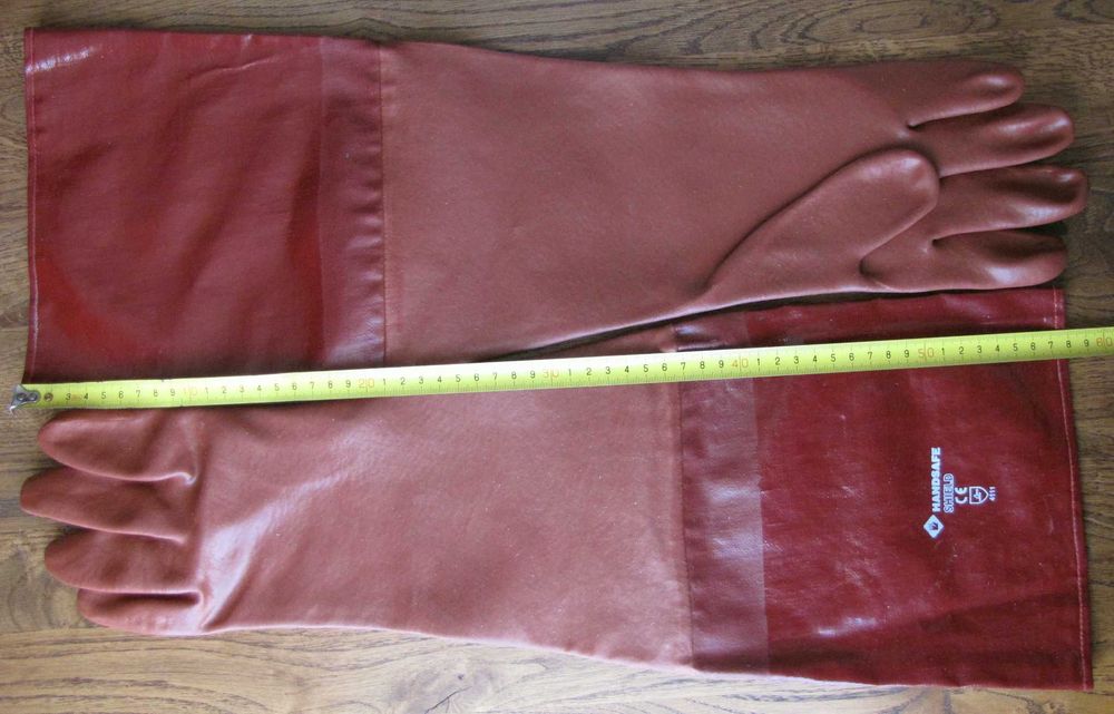 Диэлектрические перчатки от поражения током. Рукавицы электрика