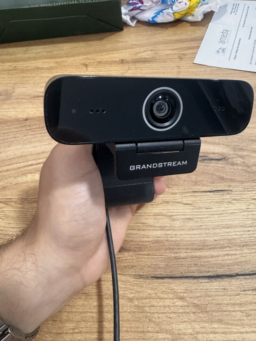 Веб-камера Grandstream GUV3100 1080p Webcam