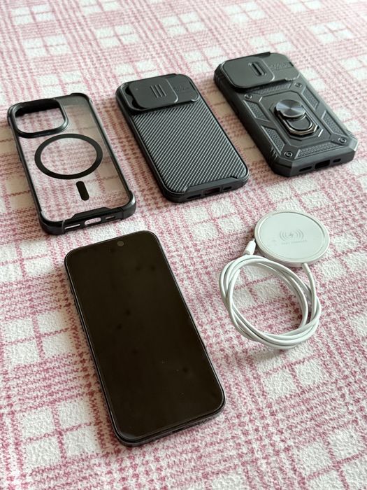 Apple iPhone 15 Pro, 128 GB.