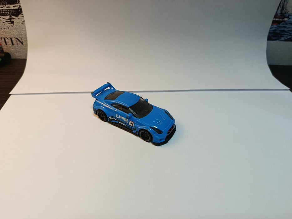 Машинки HotWheels