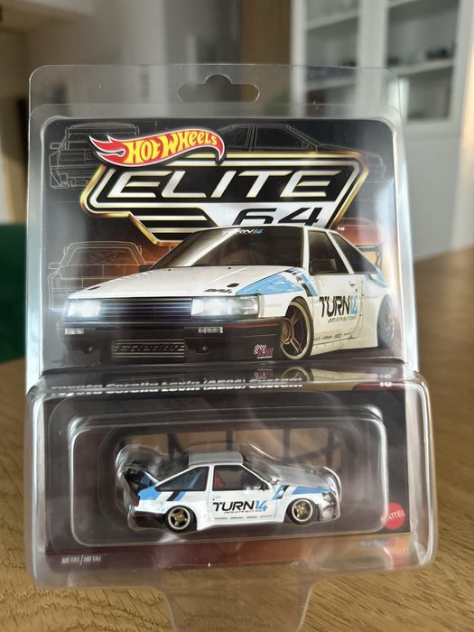 Hot Wheels Elite 64 * Toyota Corolla Levin * Nowa w protektorze