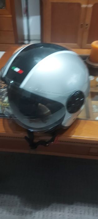 Capacete crivit pouco usado