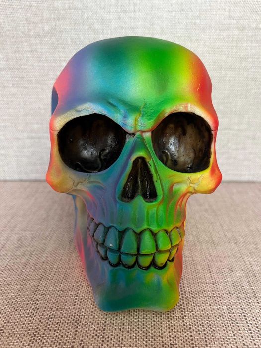 Crânio Decorativo Psicadélico Arco-íris
