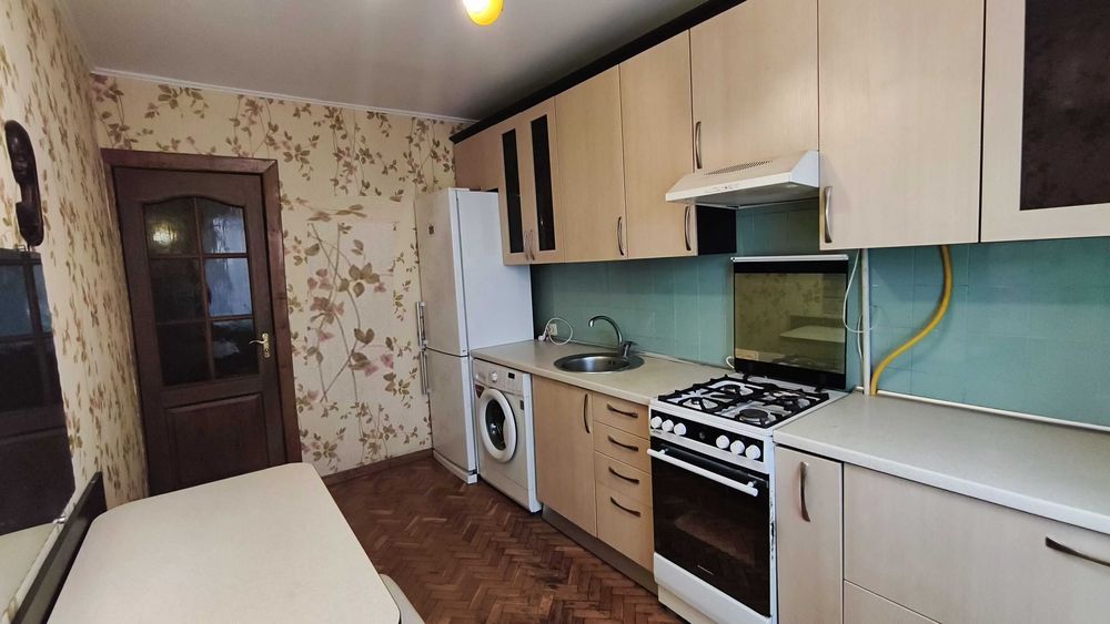Продаж  3-кімнатної квартири у самому центрі міста!