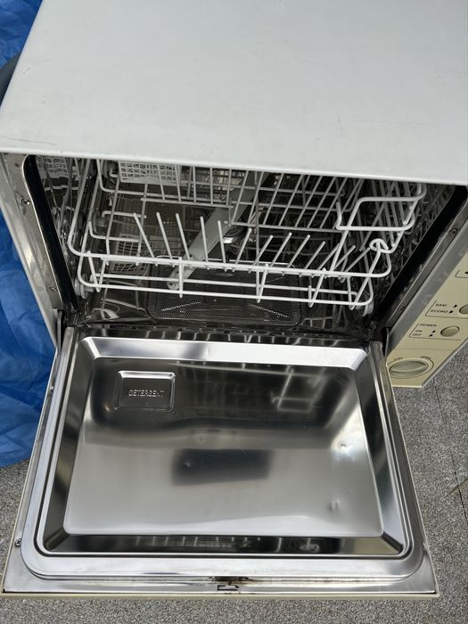 Maquina lavar loiça64584839171715123