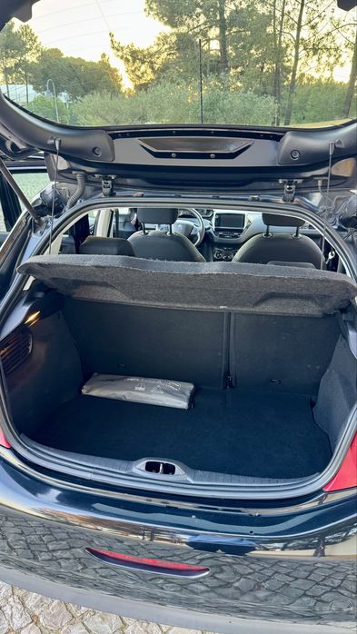 Peugeot 208 1.2