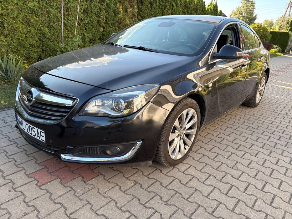 Opel Insignia Uszkodzona skrzynia, silnik odpala