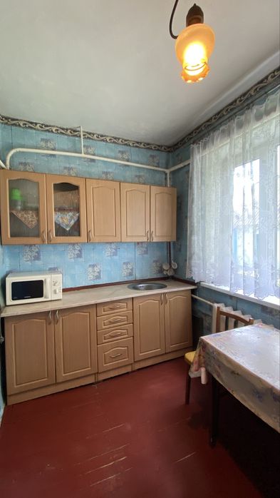 Продам  просторий будинок