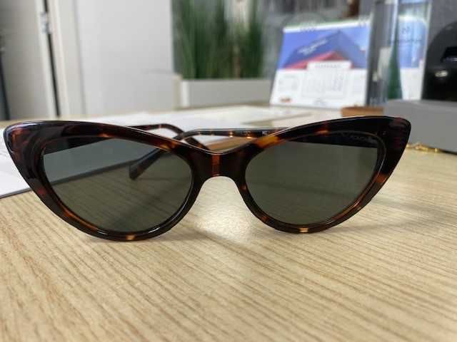 oculos de sol marca komono