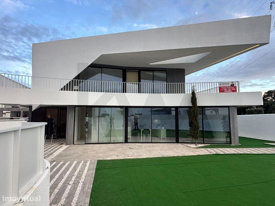 Moradia T3+1 - Palmela - junto ao Colégio St Peters School