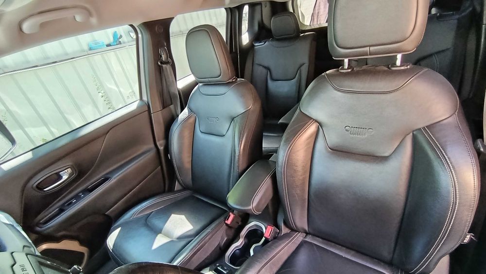 Jeep Renegade Limited 2015 | 2.4L AWD | 162 тис. км | В одних руках з 2020 року | Максимальна комплектація