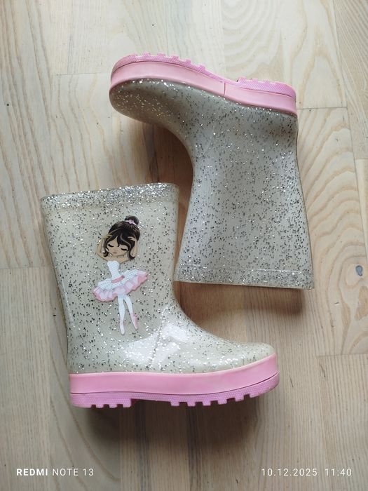 Białe brokatowe różowe buty wodoodporne kalosze gumiaki tancerki balet