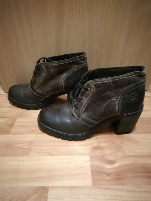 Теплі зручні шкіряні черевики, розмір 40 (устілка 26 см), 150 грн.