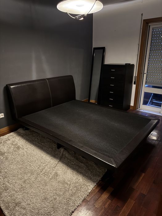 Cama de Casal Estofada 160x200 cm em Pele Sintética Castanha Escura