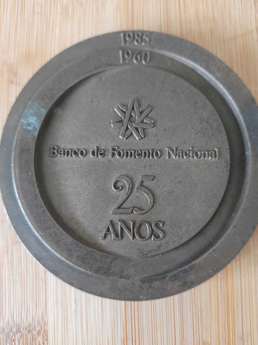 Medalha comemorativa 25 anos Banco de Fomento Nacional