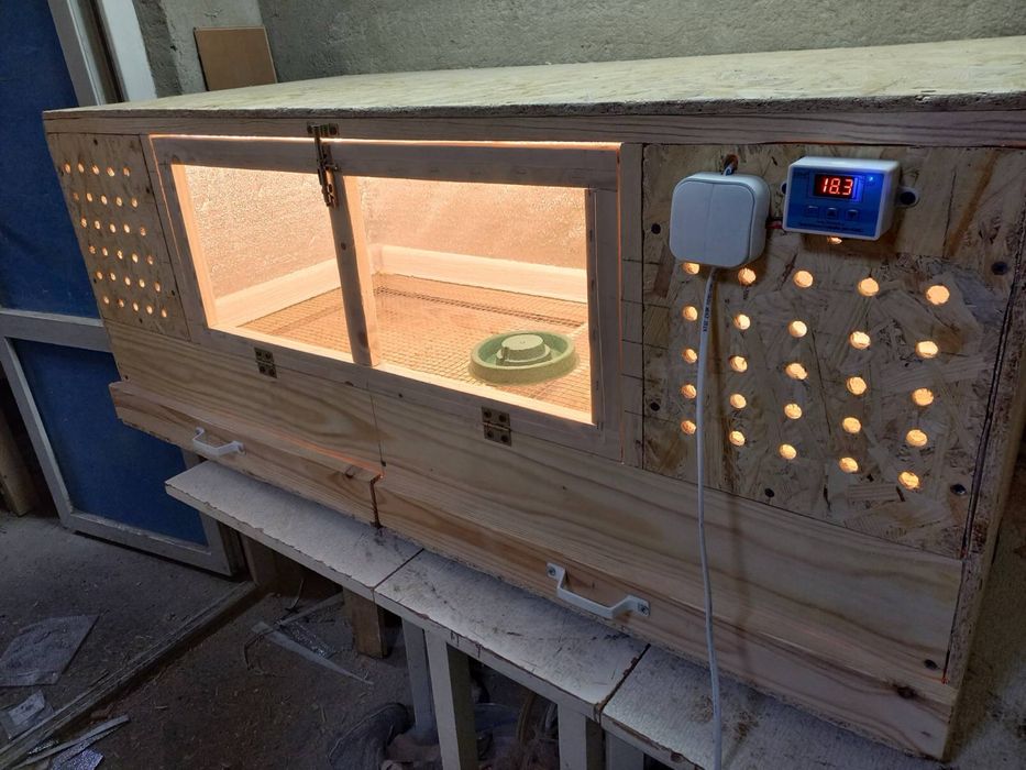 Яслі для птиці(брудер)