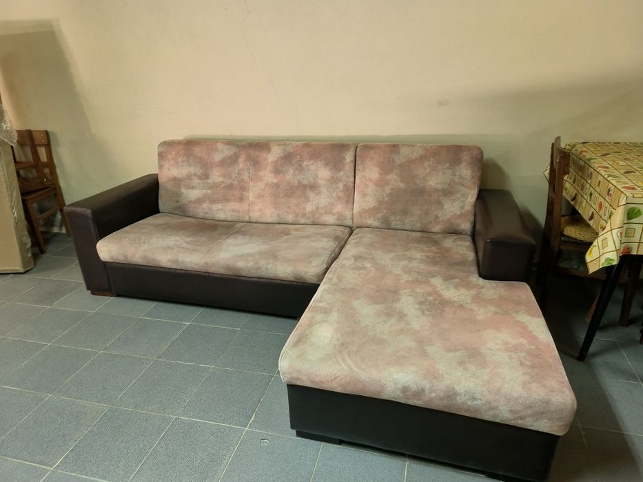 Sofá com Chaise Longue