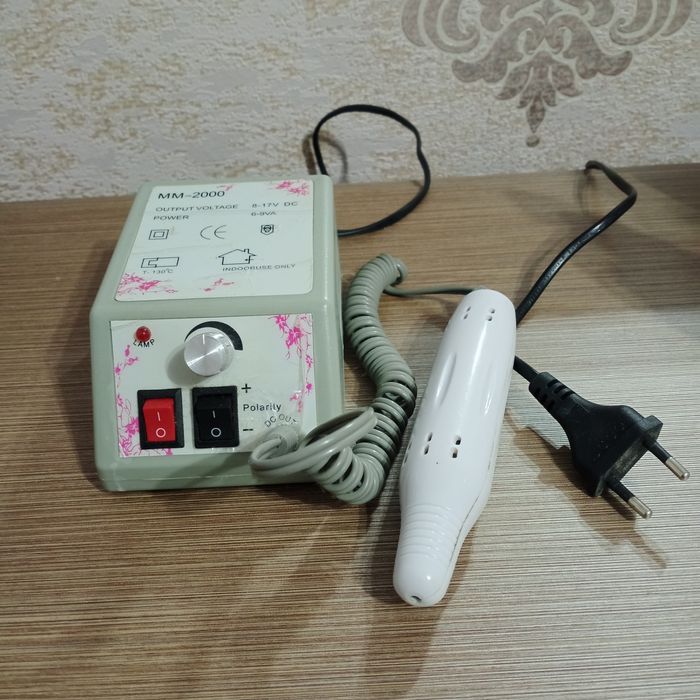 Машинка для манікюру