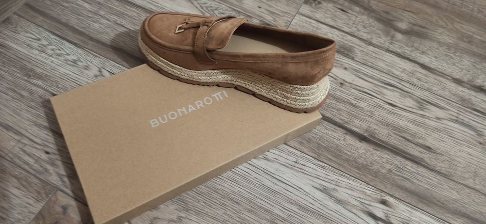 Espadryle beżowe nowe