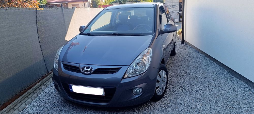 Hyundai i20 .. 1.4  Mpi..benzyna .. Klima