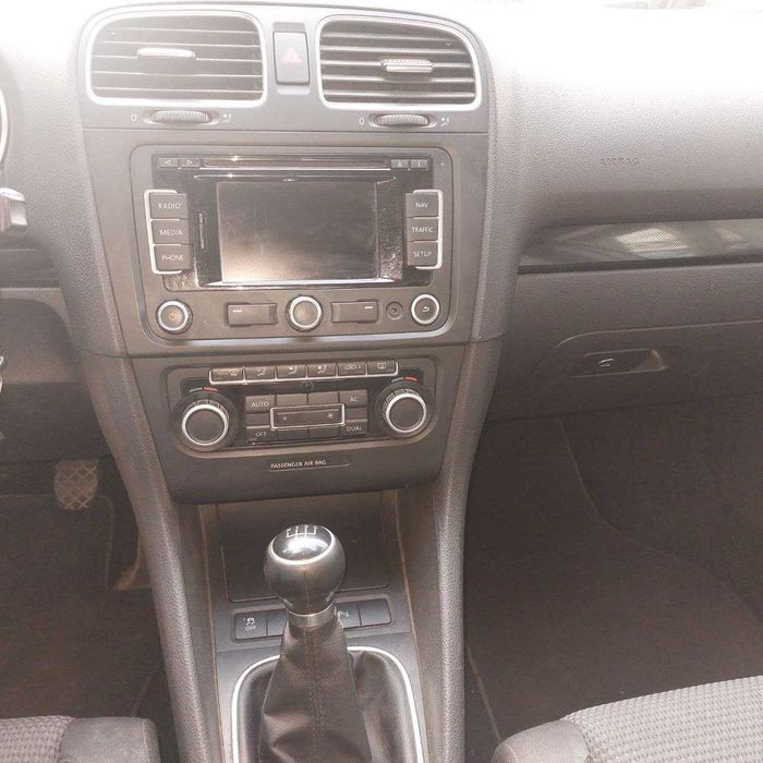 Автомобіль Volkswagen Golf 2010